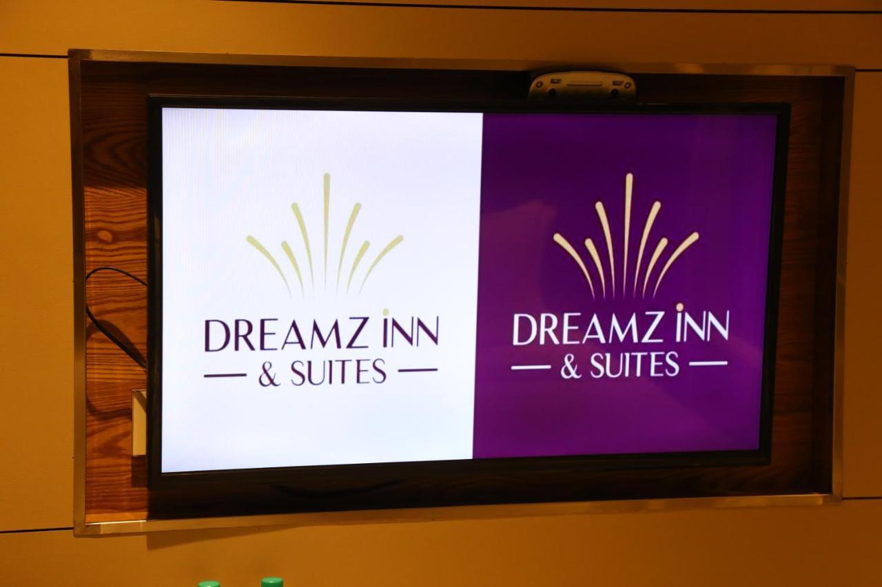 Dreamz Inn & Suites Zirakpur Exterior foto